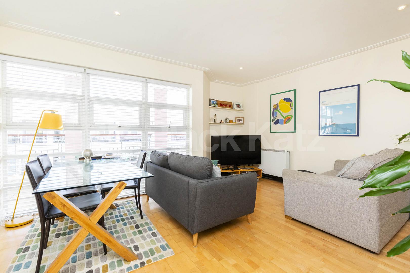 2 bed 2 bath in the heart of Highbury with concierge and rooftop gardens  Drayton Park, Highbury
